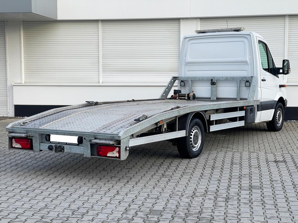 Abschleppwagen Mieten in Dresden Sprinter Lang PKW Transporter in Dresden