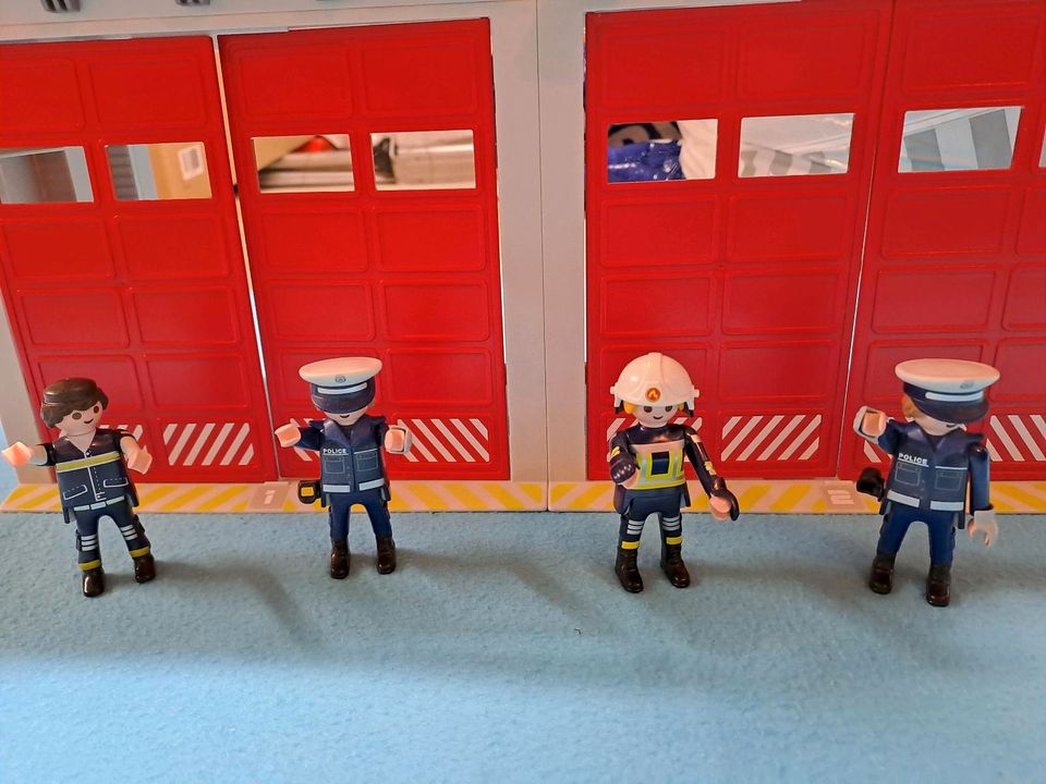 Playmobil Feuerwehrstation Feuerwehr 9462 in Detmold