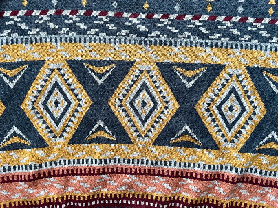 Iriedaily Pullover - Gr.S - Ethno / Aztec / Navajo Muster - TOP in Bielefeld