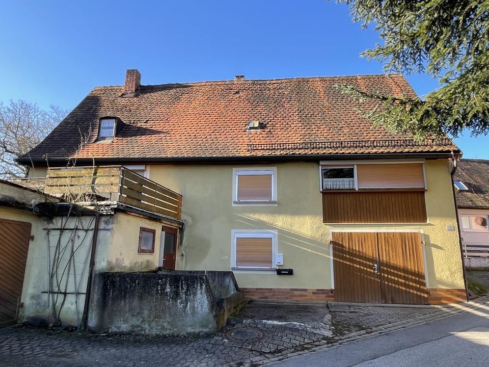 Einfamilienhaus mit Garage in Leutershausen