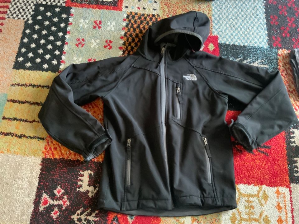 Softshelljacke schwarz Gr. 146/152 in Tholey