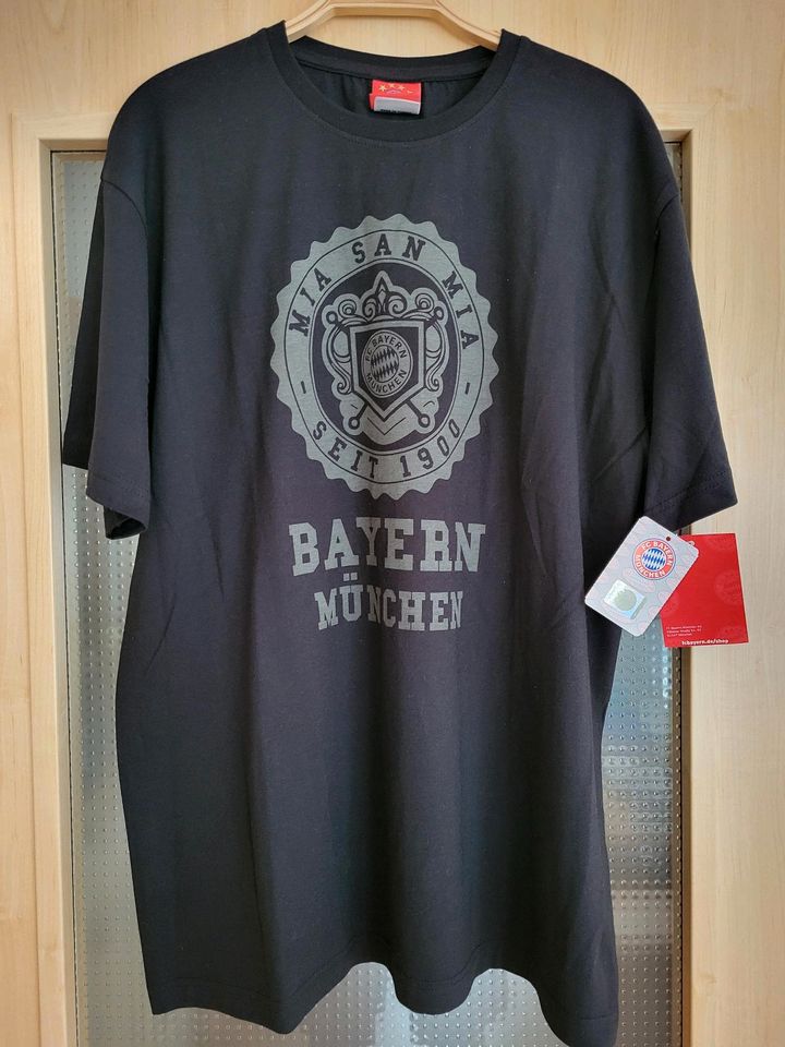 FC Bayern München T-Shirt Neu Gr. XL mit Etikett. in Freising