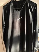 Nike-Pro Training Langärmliges Körperbetontes Oberteil / Große XL Berlin - Neukölln Vorschau