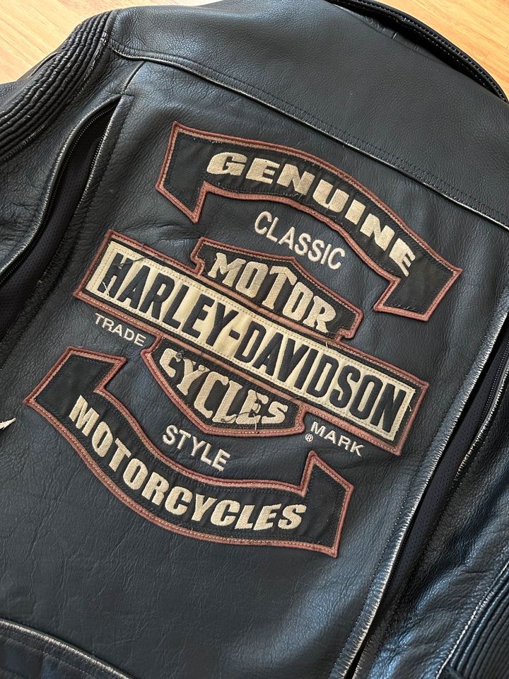 Harley Davidson Motorrad Lederjacke in München