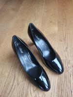 Sehr schöne schwarze Lacklederpumps von Gabor Größe 6 Bayern - Vaterstetten Vorschau