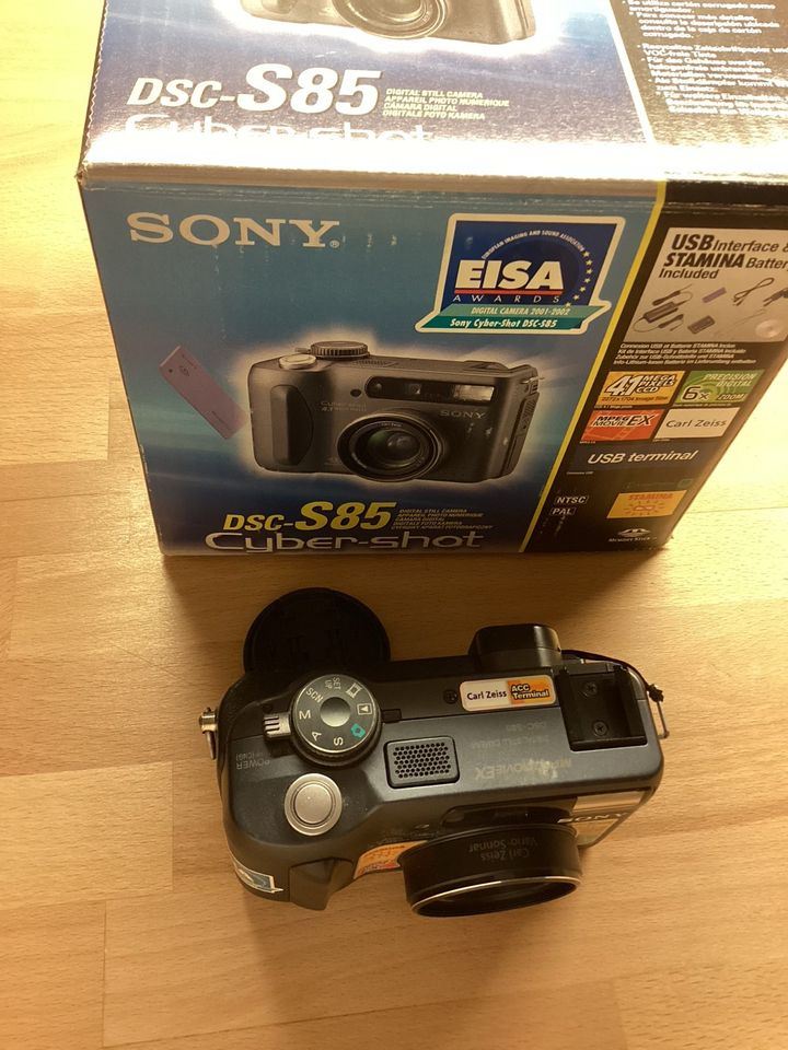 Sony Cyber-Shot DSC-S85 in Hanau