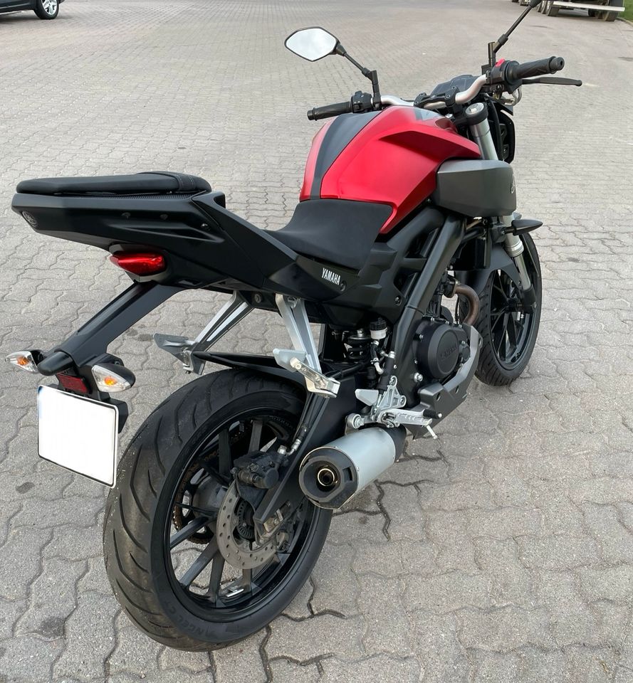 Yamaha MT 125 in rot in Hoppegarten