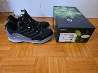 LOWA Maddox Pro GTX LO W (breit) Gr. 43,5 schwarz/grau NEUWERTIG Hessen - Hessisch Lichtenau Vorschau