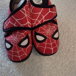 Spiderman Marvel Schuhe Große 23-27 in Offenbach