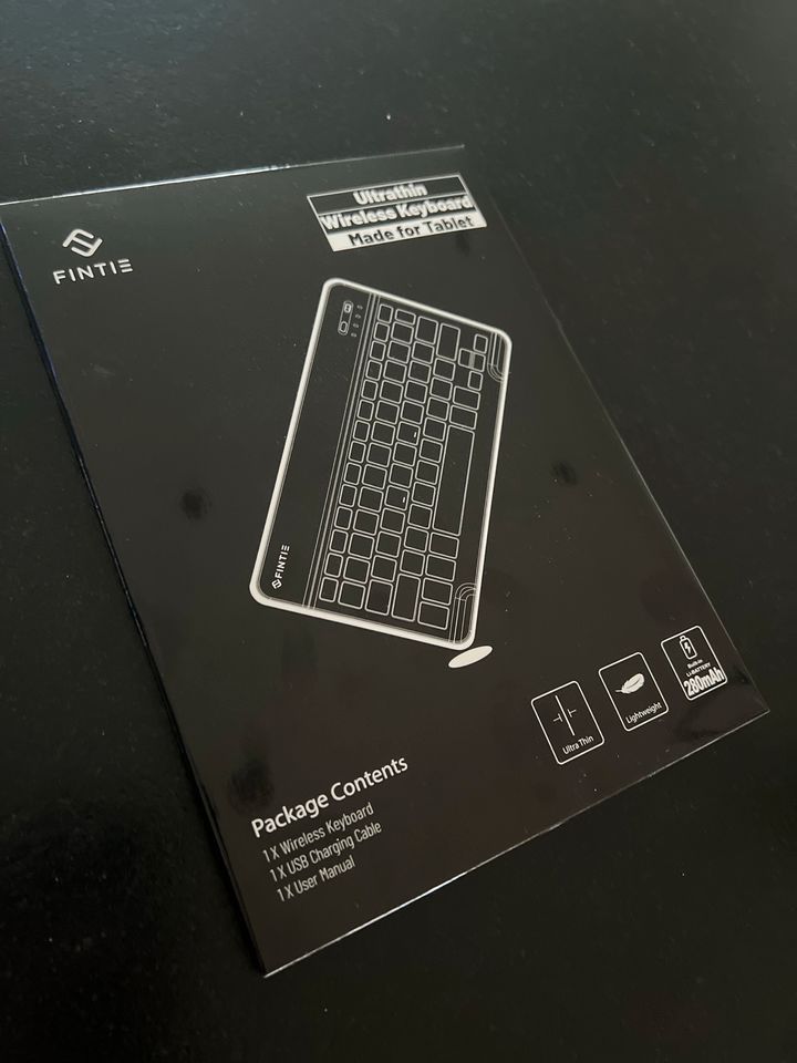 Fintie Ultradünn Bluetooth Tastatur in Erkheim