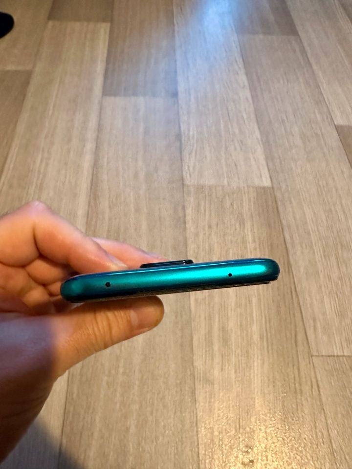 Xiaomi Redmi 9 S 128Gb 6Gb gut erhalten kaum Gebrauchsspuren in Chemnitz