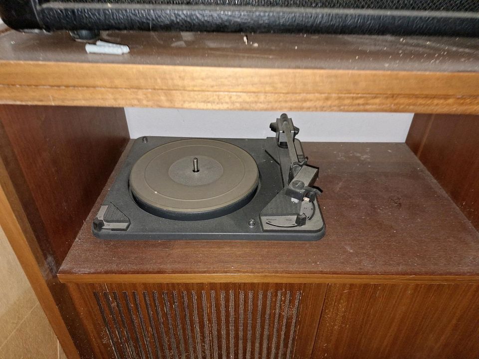 Hifi stereo Schrank 70jahre in Korb