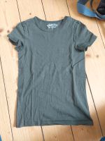 T-Shirt khaki Größe 140 Berlin - Köpenick Vorschau