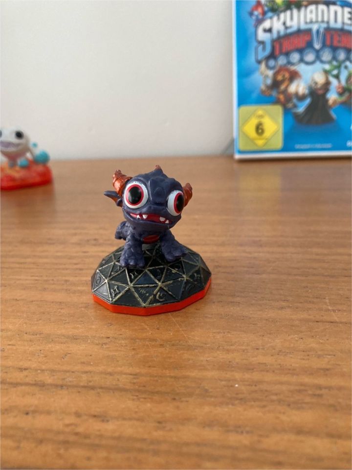 Skylander Trapp Team Figuren und Spiel in Klein Rönnau