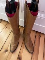 LAURA Stiefel hell creme beige Leder Cowboystiefel 39,5 Berlin - Friedenau Vorschau
