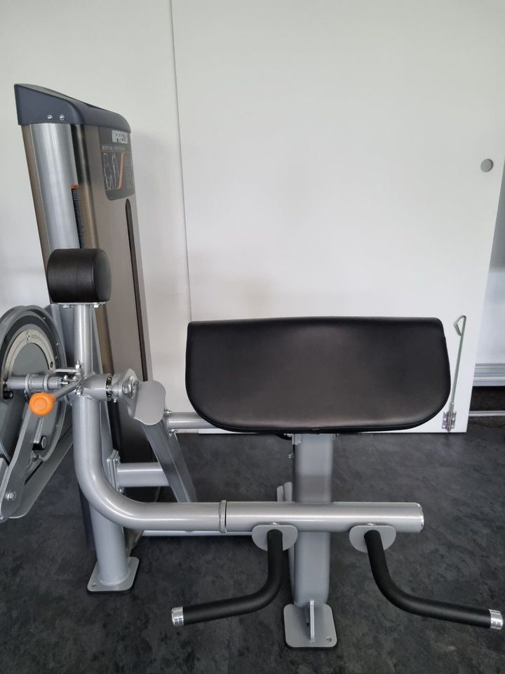 Precor C035ES - Biceps,Triceps -neuwertig in Bielefeld