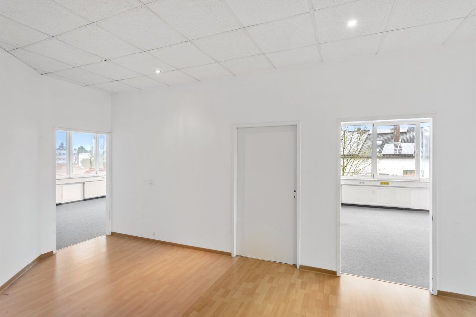 Von Excel-Tabellen zu kreativen Businessplänen: Hier geht’s los! 550 m² Büro im Gewerbepark Paderborn in Paderborn