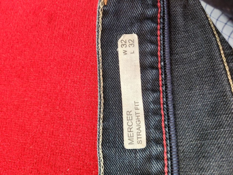 Tommy Hilfiger Jeans W32 / L32 in München