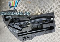 Wagenheber Abschleppöse Opel Vectra C Signum 13331922 Nordrhein-Westfalen - Eitorf Vorschau