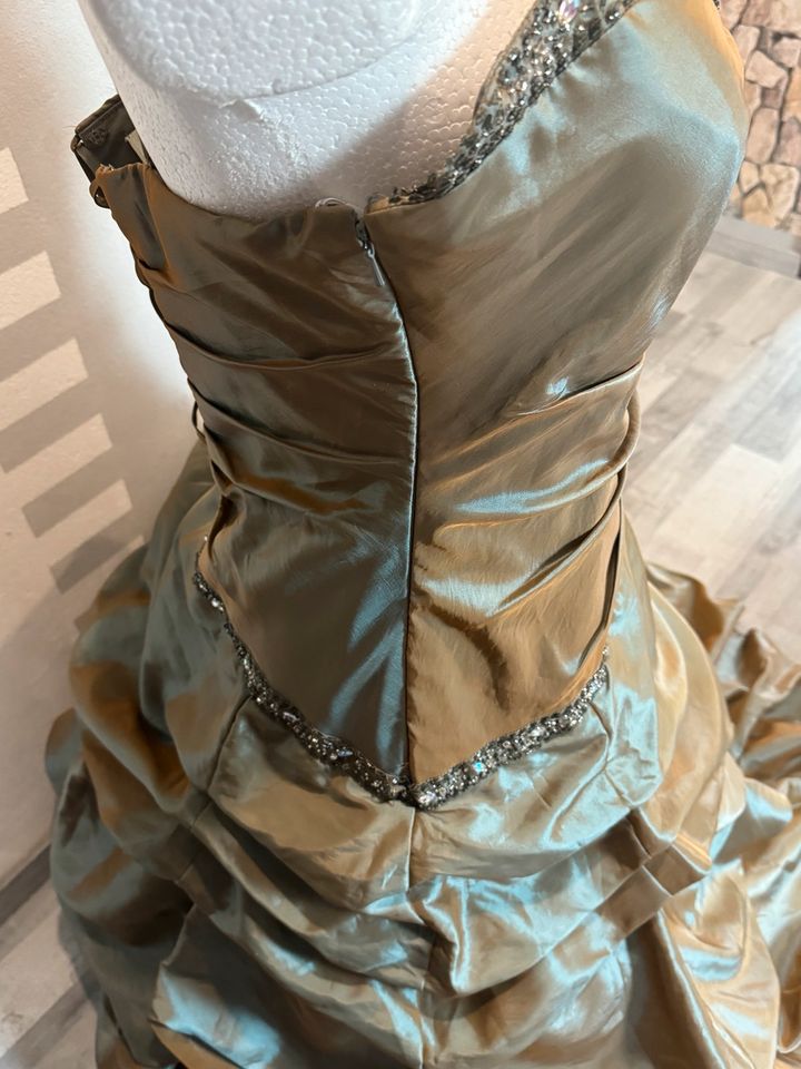 Brautkleid Amelie 46 in Neukirchen/Erzgeb