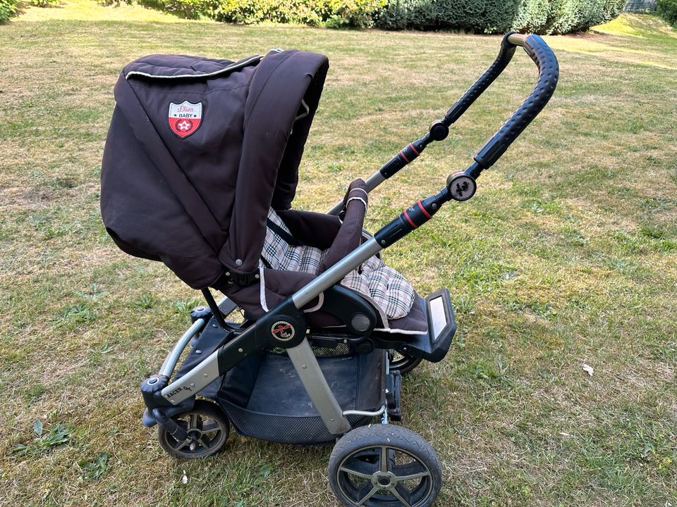 Kinderwagen 2 in 1 in Hamburg