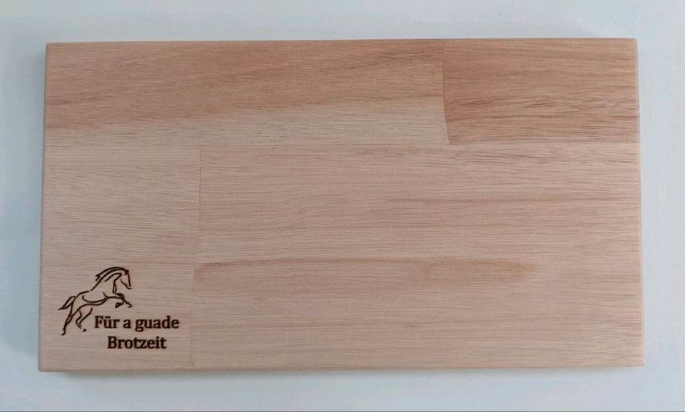 Brotzeitbrett personalisiertes Geschenk Vesperbrett Holz in Mitterfels
