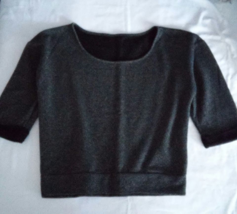 Damen Shirt Pullover leicht mit Schal Gr.M H&M in Winnenden