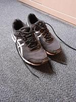 ASICS T6 GON Gel schwarz weiß Bayern - Wenzenbach Vorschau