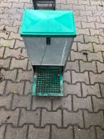 Futterautomat Hühner Futtertrog Bayern - Friedberg Vorschau