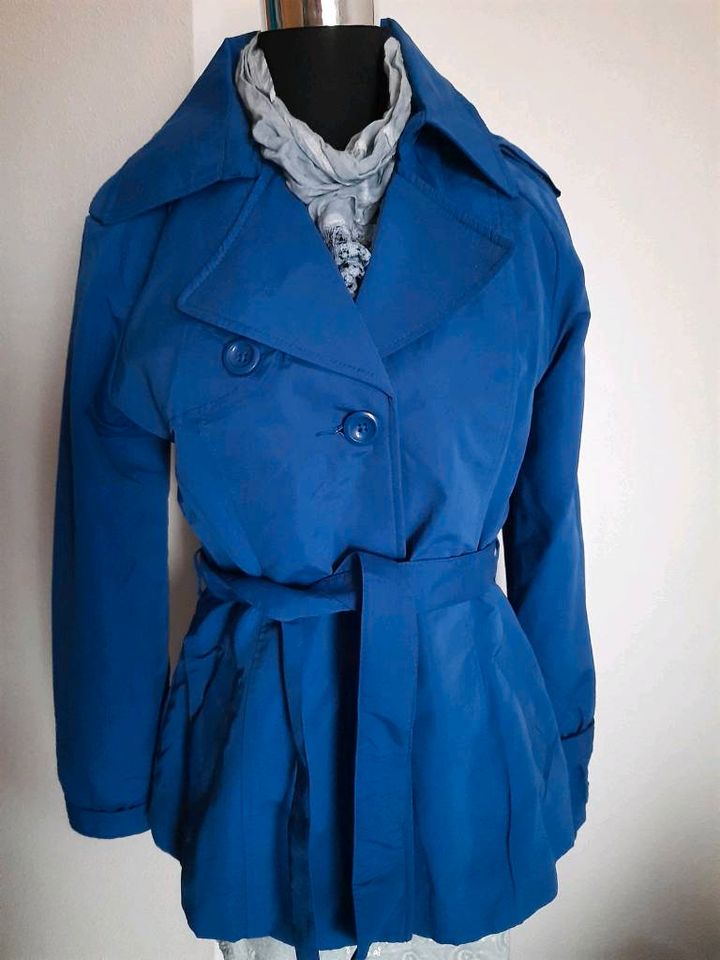 NEU Kleiderpaket Damen Gr. M angesagtes royal blau Gr. 36 in Lingenfeld