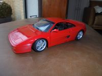 Ferrari F355 in 1:18 von VT-Modells neuwertig Versand möglich!! Niedersachsen - Göttingen Vorschau