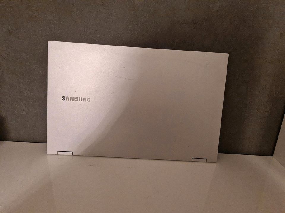 Laptop SAMSUNG in Bonstetten