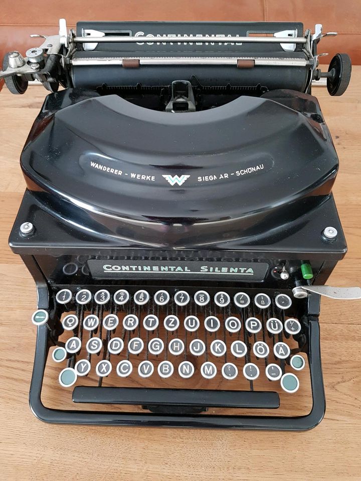 Schreibmaschine Continental Silenta in Hürth