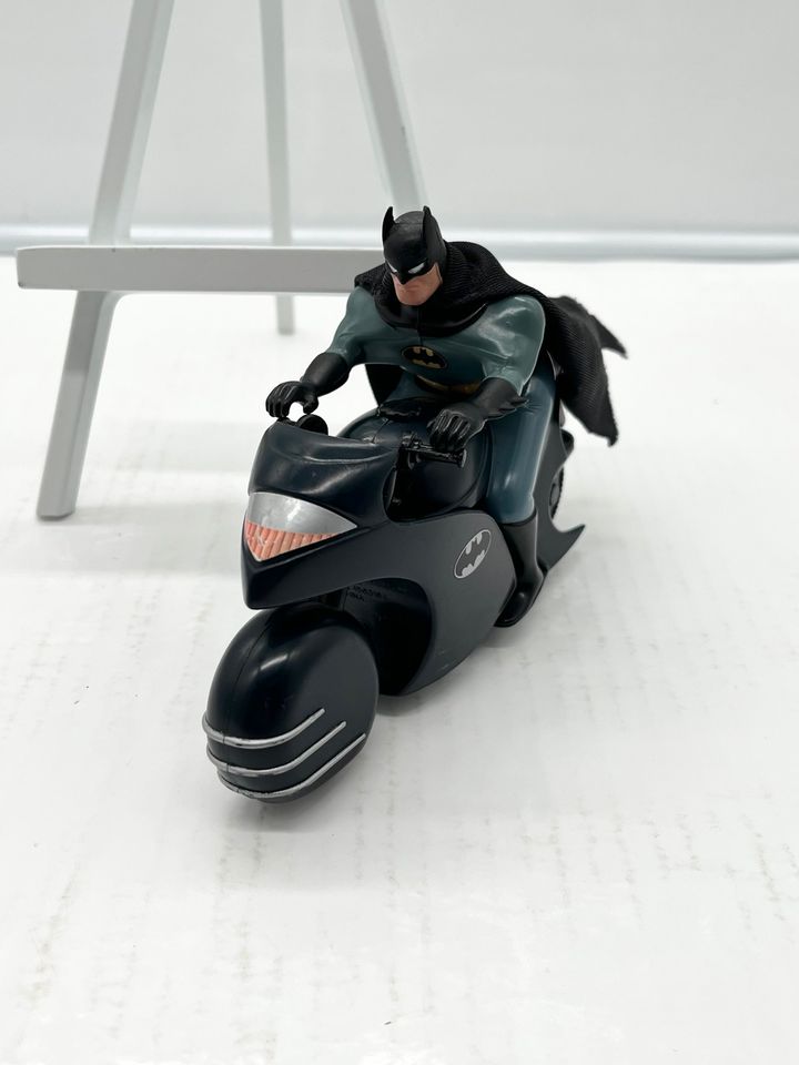 Batman DC Comics Batcycle Figur 1992 in Filderstadt