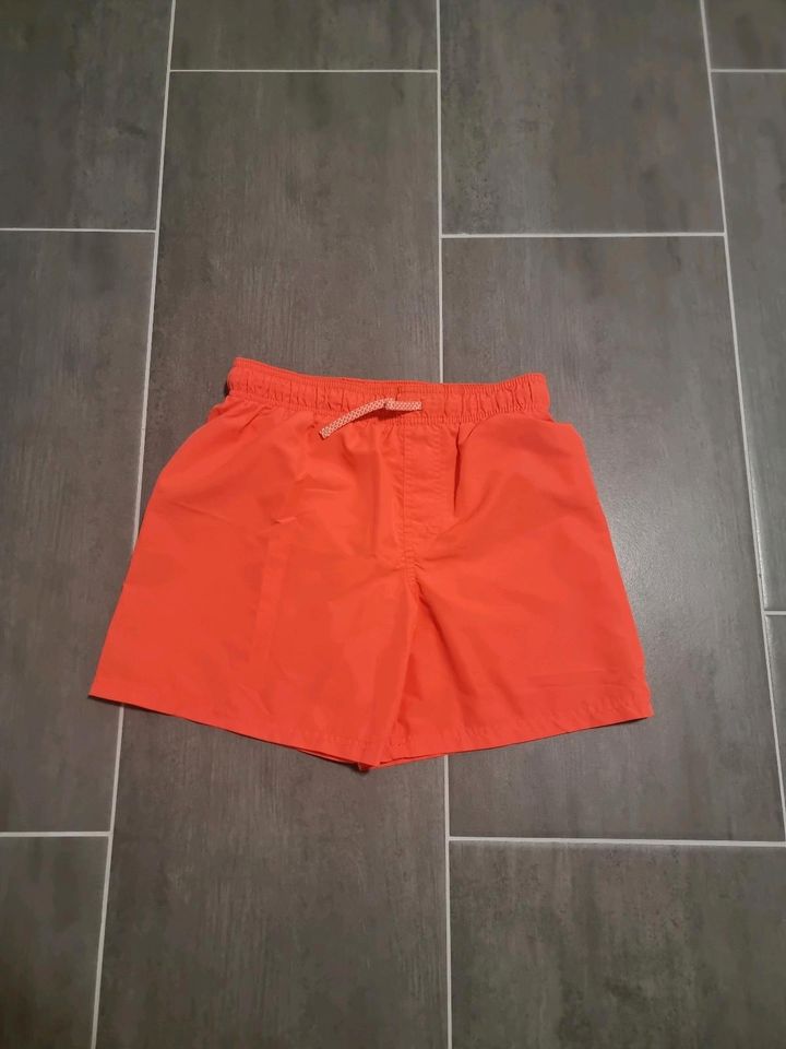 Bade short orange 146/152 in Elmshorn