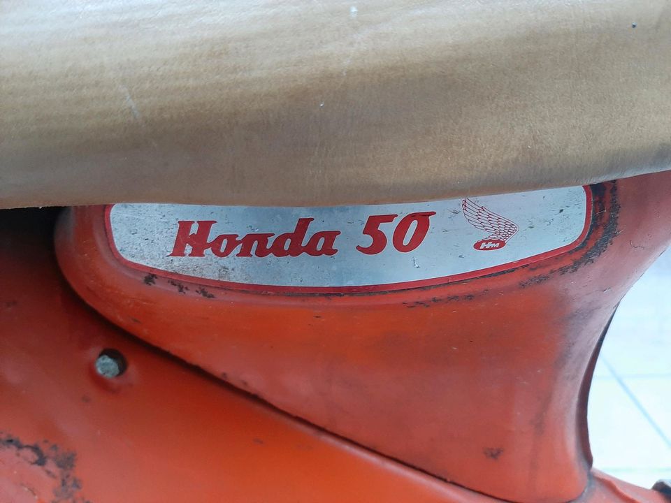 Honda 50 CGM 100  4 Takt Motor in Calau