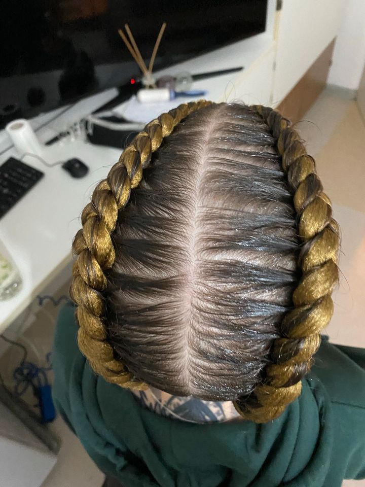 Braids Zöpfe Twist Rastas crochets Braids Cornrows Dutch Boxers in Berlin