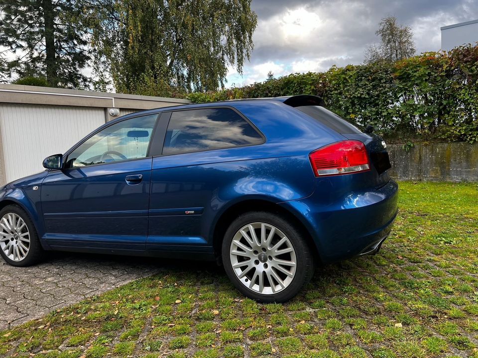 Audi A3 8P S line 2.0 TFSI in Bielefeld