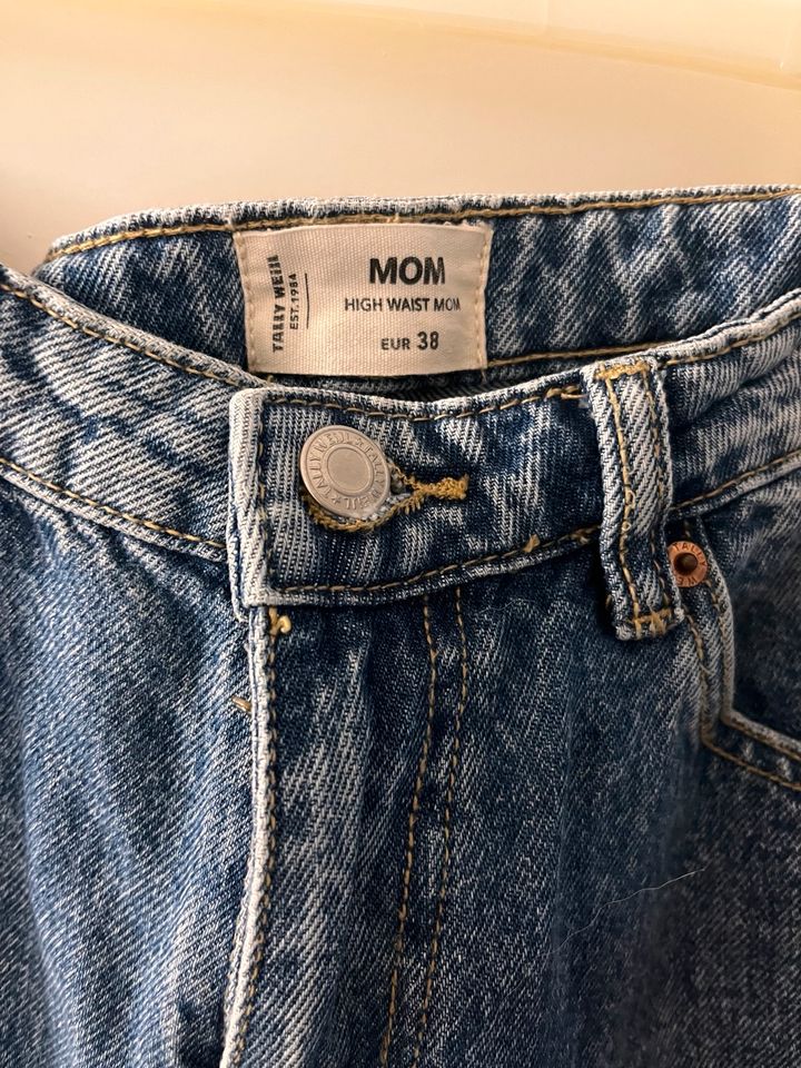 Mom Jeans gr. 38 in Bad Pyrmont