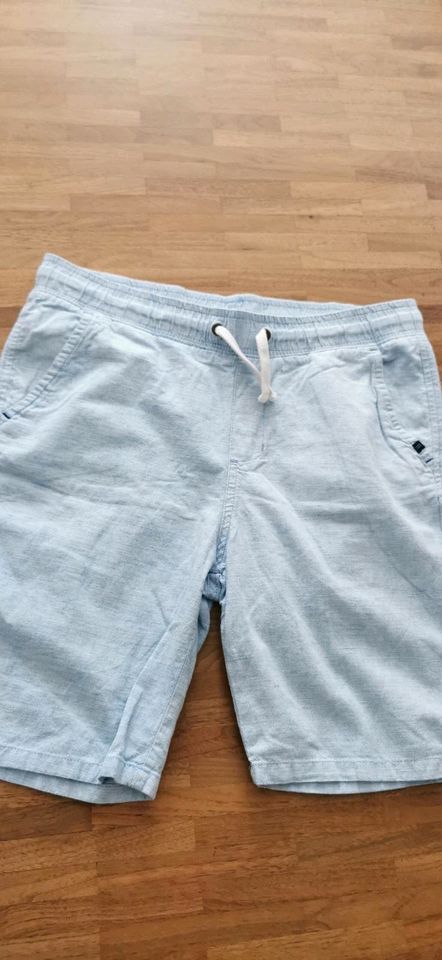 H&M 158 /164 Kinder Shorts hell blau in Karlsruhe