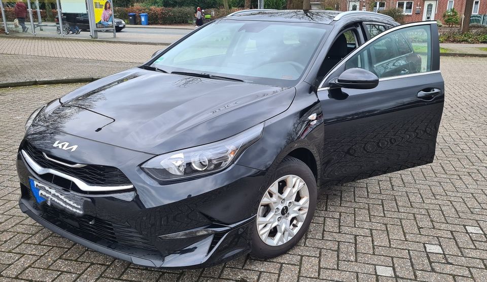 Auto Kia Ceed SW / cee'd SW - 1.5 TGDI Vision Komfort in Oldenburg