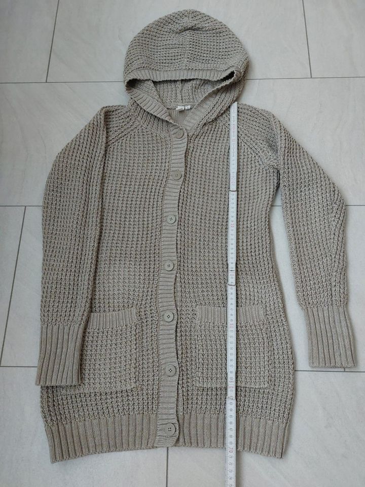 dicke Strickjacke von Q/S by s.Oliver, Größe S in Hannover