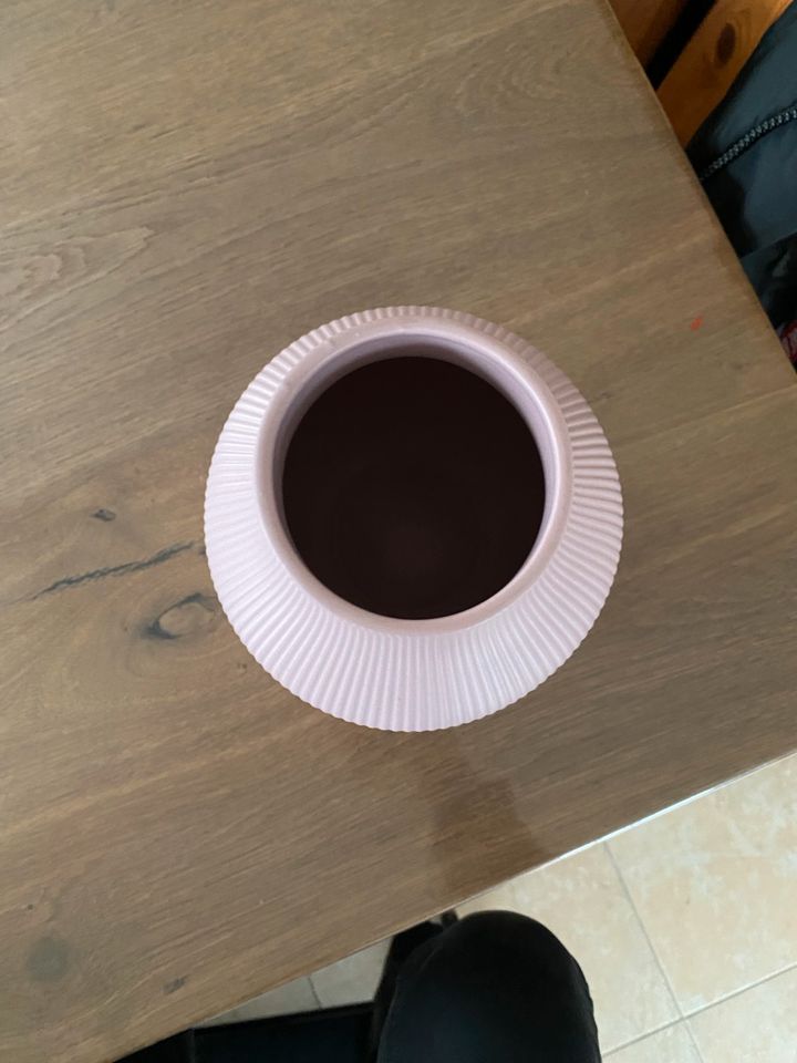 Ikea Vase in rosa in Zell