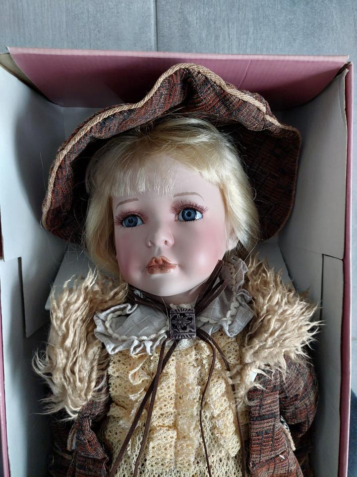 Porzellanpuppe Adelie Creation Paris mit Echtheitszertifikat in Rimbach