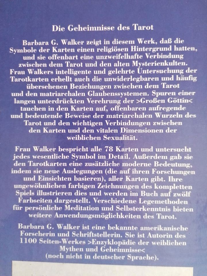 Tarotkarten + Buch Zukunft deuten + Die Geheimnisse des Tarot in Hürth