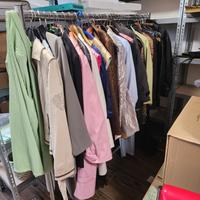 Designer Damen Kleidung Kleider Anzüge Blusen Jacke Italien Paris Nordrhein-Westfalen - Neuenrade Vorschau