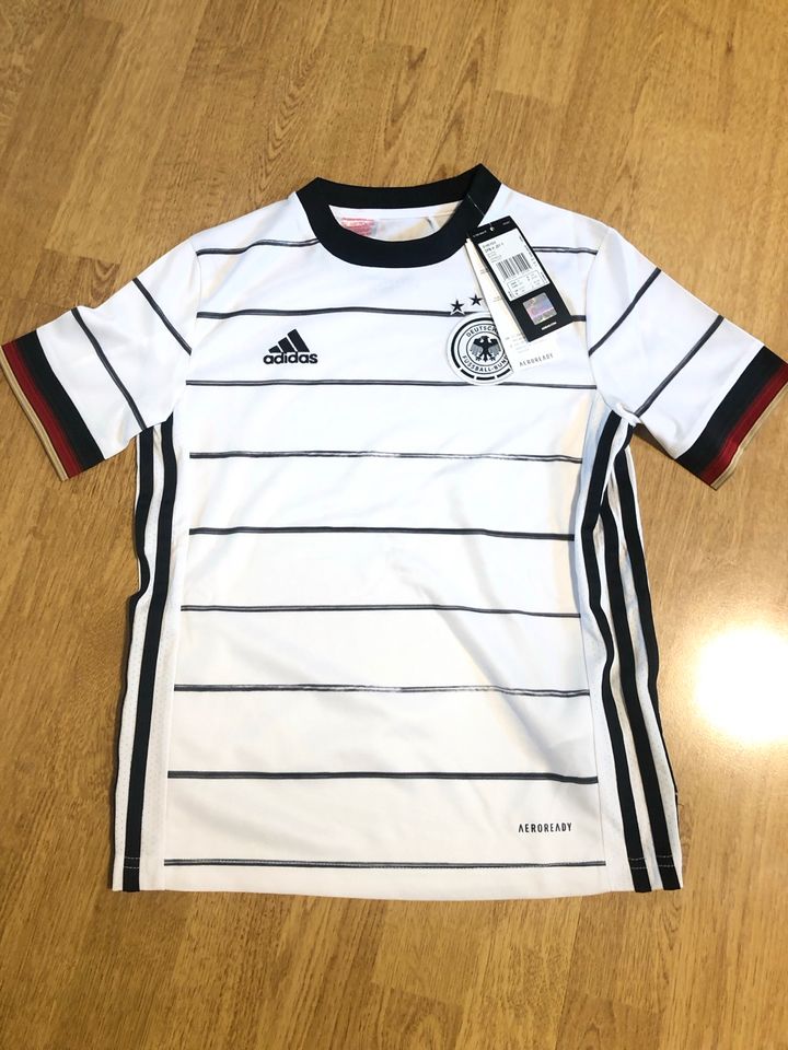 Kinder Fußball Tshirt von Adidas Neu in Dortmund