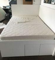 Bett Eigenbau 140 x200 mit ganz viel Stauraum Nordrhein-Westfalen - Langenfeld Vorschau