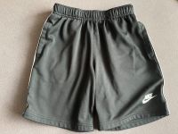 Nike kurze Hose/Shorts Gr.137/147 Sporthose Bayern - Bürgstadt Vorschau