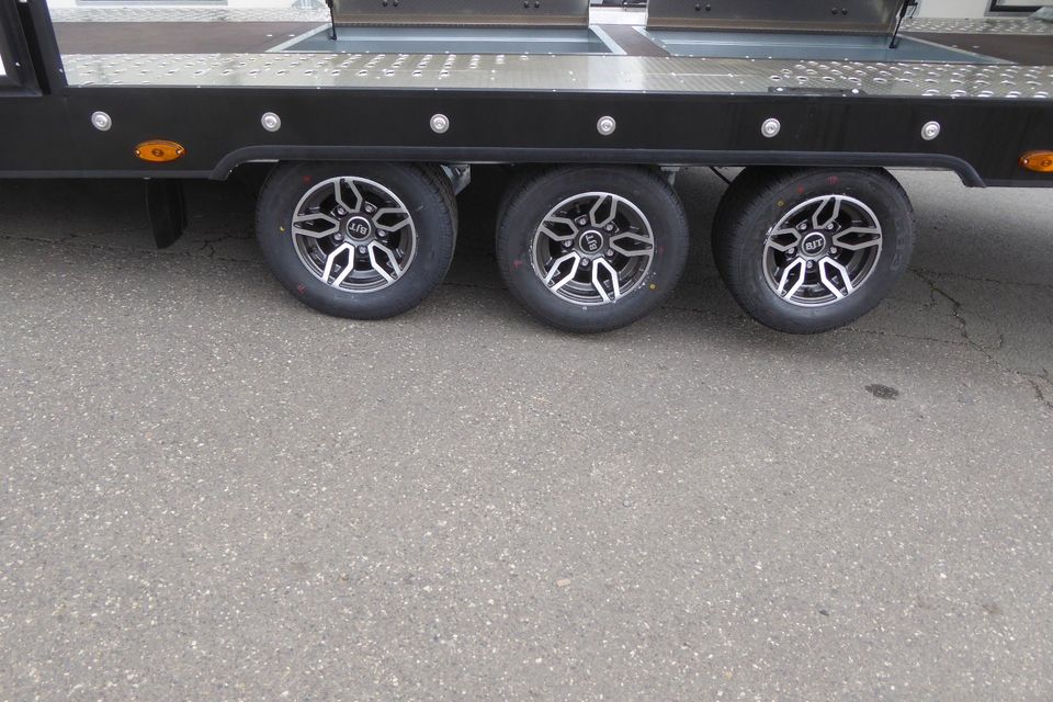 Brian James Trailers | Race Transporter 6 | 600x235x199cm | 3,5 t in Wittlich